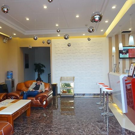 Thank Inn Chain Hotel Guizhou Zunyi Huichuan District Huichuan Avenue Eksteriør billede