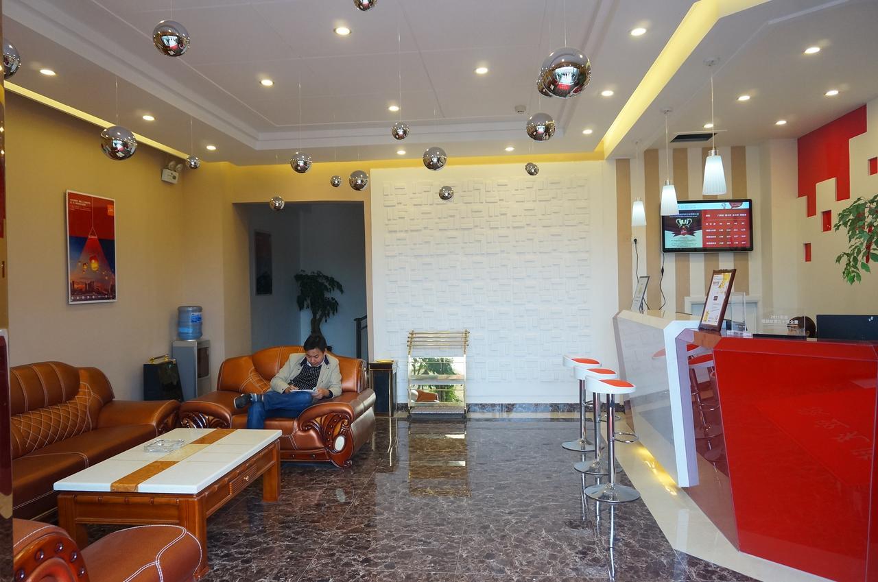 Thank Inn Chain Hotel Guizhou Zunyi Huichuan District Huichuan Avenue Eksteriør billede