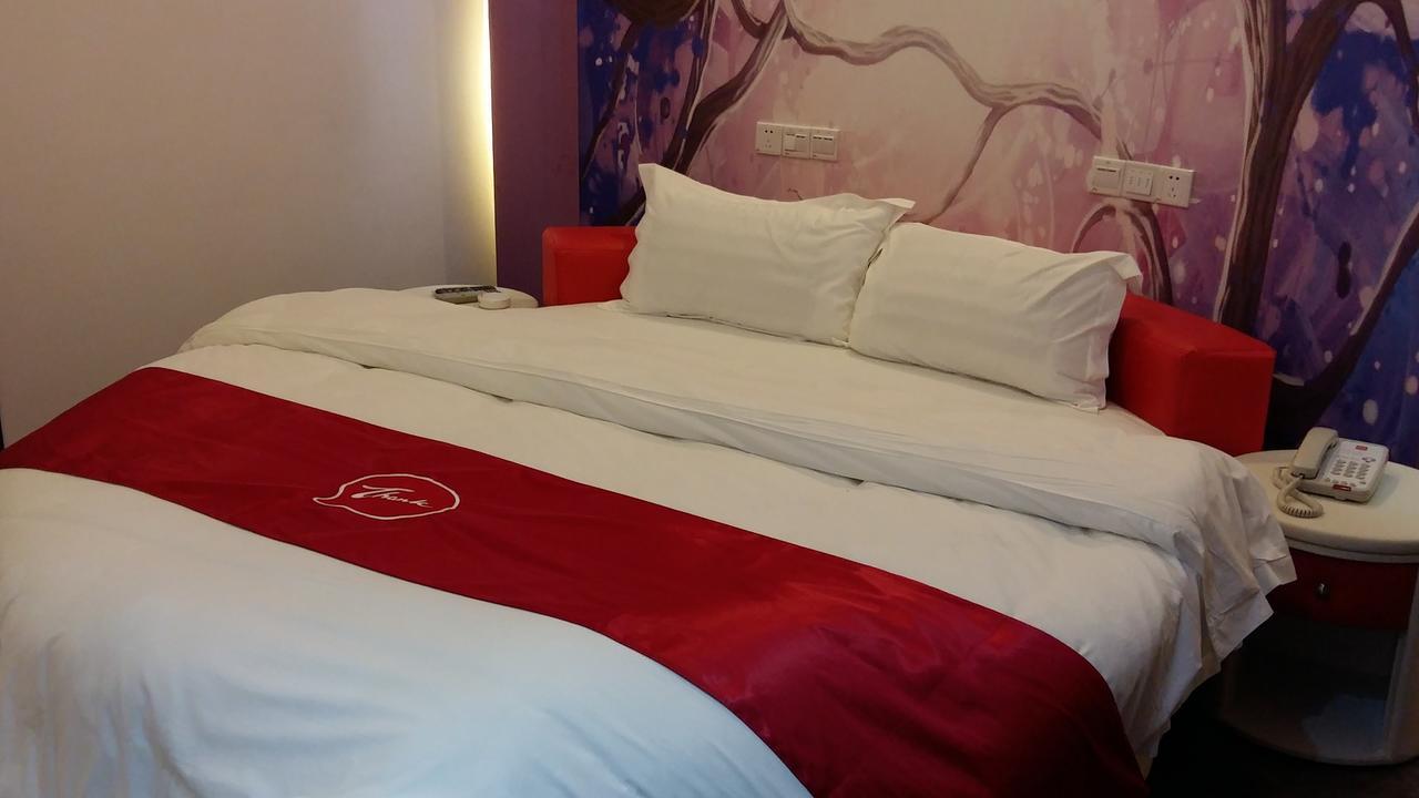 Thank Inn Chain Hotel Guizhou Zunyi Huichuan District Huichuan Avenue Eksteriør billede